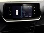Peugeot 2008 1.2 PureTech Active Pack Apple carplay, Parkeersensoren, Stoelverwarming, Cruise control, Rijstrook correctie, Lichtmetalen velgen