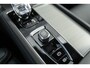 Volvo XC90 T8 Plug-in hybrid AWD Ultra Dark Exec. Ed. | Google | Long Range | Bowers & Wilkins Audio | Memory | Luchtvering | Stoelventilatie | Massage | Panoramadak | Gelamineerde Zijruiten Rondom | Nappa Lederen Bekleding | Zwarte Hemelbekleding | Keyless | Getint Glas | Stoel-/Stuurverwarming | Zitverlenging | Elek. Achterklep | 22" LM