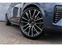 Volvo XC90 T8 Plug-in hybrid AWD Ultra Dark Exec. Ed. | Google | Long Range | Bowers & Wilkins Audio | Memory | Luchtvering | Stoelventilatie | Massage | Panoramadak | Gelamineerde Zijruiten Rondom | Nappa Lederen Bekleding | Zwarte Hemelbekleding | Keyless | Getint Glas | Stoel-/Stuurverwarming | Zitverlenging | Elek. Achterklep | 22" LM