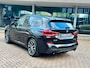BMW X3 XDrive30e High Executive|M Pakket|Camera|HUD|Trekhaak|CarPlay|Zwart-Zwart