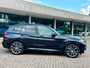 BMW X3 XDrive30e High Executive|M Pakket|Camera|HUD|Trekhaak|CarPlay|Zwart-Zwart