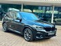 BMW X3 XDrive30e High Executive|M Pakket|Camera|HUD|Trekhaak|CarPlay|Zwart-Zwart