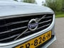 Volvo V40 2.0 D2 Momentum Business | EXPORT | Harman & Kardon | H-Leder | Navi | Clima | 16" Velgen | PDC | Cruise | LED | 6 Versn