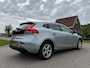 Volvo V40 2.0 D2 Momentum Business | EXPORT | Harman & Kardon | H-Leder | Navi | Clima | 16" Velgen | PDC | Cruise | LED | 6 Versn