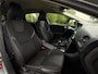 Volvo V40 2.0 D2 Momentum Business | EXPORT | Harman & Kardon | H-Leder | Navi | Clima | 16" Velgen | PDC | Cruise | LED | 6 Versn