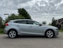 Volvo V40 2.0 D2 Momentum Business | EXPORT | Harman & Kardon | H-Leder | Navi | Clima | 16" Velgen | PDC | Cruise | LED | 6 Versn