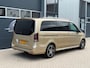 Mercedes-Benz V-klasse 300d Lang Exclusive AMG Pano, ACC, Apple Carplay, Elek Stoelen, Stoelverwarming, Stuurverwarming, 360° Cam