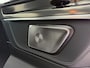 Mercedes-Benz V-klasse 300d Lang Exclusive AMG Pano, ACC, Apple Carplay, Elek Stoelen, Stoelverwarming, Stuurverwarming, 360° Cam
