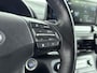 Hyundai Kona Electric EV PREMIUM 64 kWh | 3- FASE | NAVI | CLIMA | ADAPT. CRUISE | CAMERA | HUD | LEDER | STUUR- & STOELVERWARMING | WARMTEPOMP | PRIVACY GLASS | WLTP 481 KM! |