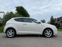 Alfa Romeo MiTo 0.9 TwinAir Esclusivo | Leder | 2e Eigenaar | Navi | Clima | 17" Velgen | DNA | PDC | Cruise | LED | AUX/USB/12V |