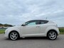 Alfa Romeo MiTo 0.9 TwinAir Esclusivo | Leder | 2e Eigenaar | Navi | Clima | 17" Velgen | DNA | PDC | Cruise | LED | AUX/USB/12V |