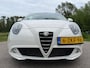 Alfa Romeo MiTo 0.9 TwinAir Esclusivo | Leder | 2e Eigenaar | Navi | Clima | 17" Velgen | DNA | PDC | Cruise | LED | AUX/USB/12V |