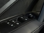 Volkswagen Tayron R-Line Edition Inclusief €2000,- inruilvoordeel | Trekhaak | 'App-Connect' draadloze smartphone integratie | Automatische afstandsregeling (Adaptive Cruise Control) | Buitenspiegels elektrisch instel-, verwarm- en inklapbaar