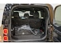 Land Rover Defender 110 2.0 P400e 110 X-Dynamic SE, pano