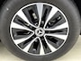 Mercedes-Benz A-klasse 180 Business Solution | Parkeerpakket met Camera | Stoelverwarming | LED | DAB | Cruise Controle | Inclusief 24 maanden Mercedes-Benz Certified garantie voor Europa.