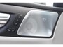 Volvo V60 Cross Country B5 250PK Automaat AWD Pro / Adaptive Cruise Control / Bowers & Wilkins / 360 Graden Camera / Elektrisch glazen schuif-kanteldak / Head-up Display / Nappa leer met stoelventilatie / Massagefunctie voorstoelen / Elektrisch verstelbare stoelen met geheugen / Stoelverw. / Stuurverw. / Trekhaak