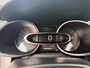 Renault Clio Estate 0.9 TCe Limited | Camera | Parkeersensoren | Bluetooth | Navigatie | All Season Banden | Dealer Onderhouden | 12 Maanden BOVAG Garantie