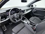 Audi A3 Sportback 30 TFSI S edition | Pano dak | B&O | Stoelverwarming | Zwart Optiek | S-line |