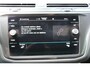 Volkswagen Tiguan 1.4 TSI eHybrid R-Line Business, SOH 98% NAVIGATIE, ASSIST, CAMERA, CLIMA