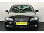 BMW 3-Serie 325xi xDrive Panorama / Opendak / Navigatie / Cruise / PDC / Bluetooth