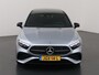 Mercedes-Benz A-klasse 180 Business Solution AMG | Night | Panoramaschuifdak | Premium Plus | Head-Up | MULTIBEAM LED |  Dodehoekassistent | 19 inch AMG-velgen |