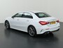 Mercedes-Benz A-klasse 180 AMG Line | Widescreen | Keyless | Stoelverwarming | Achteruitrijcamera |