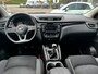 Nissan Qashqai 1.3 DIG-T 140 pk N-Connecta, panodak, trekhaak