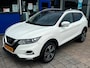 Nissan Qashqai 1.3 DIG-T 140 pk N-Connecta, panodak, trekhaak