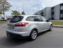 Ford Focus Wagon 1.0i EcoBoost Edition Plus 6-Bak 126 PK. Mooie en als nieuw rijdende auto !!! Distributieriem en waterpomp vervangen bij 239.000 KM in maart 2025 !!
