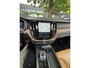 Volvo XC60 T8 Plug-in hybrid AWD Inscription Exclusive | 360 graden Camera | Stoelverwarming, Koeling & Massage | Head Up Display | Panoramisch Schuif-/kanteldak | Adaptieve Cruise control | Pilot Assist | Google Navigatie | Lederlook Dashboard |