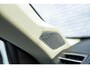 Lynk & Co 01 1.5 PHEV | Luxe SUV met 1.800 kg trekvermogen | Elektrisch schuif/kanteldak | 360 Graden Camera | LM velgen 20 inch | Adaptive Cruise Control | Elektrisch bedienbare achterklep | Premium Audio Systeem | Apple Carplay/Android Auto | Stoelverwarming | Achteruitrijcamera | Keyless Entry | Elektrisch verstelbare bestuurderstoel met geheugenfunctie