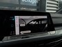 Volkswagen Golf 1.5 TSI 150pk Life | Navigatie | Trekhaak | Stoelverwarming |