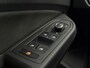Volkswagen Golf 1.5 TSI 150pk Life | Navigatie | Trekhaak | Stoelverwarming |