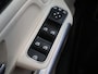 Mercedes-Benz B-klasse 250 e Luxury Line | Beige bekleding | Panoramadak | Trekhaak | Verwarmd stuur | Elektrische achterklep |