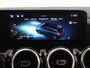 Mercedes-Benz B-klasse 250 e Luxury Line | Beige bekleding | Panoramadak | Trekhaak | Verwarmd stuur | Elektrische achterklep |