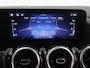 Mercedes-Benz B-klasse 250 e Luxury Line | Beige bekleding | Panoramadak | Trekhaak | Verwarmd stuur | Elektrische achterklep |
