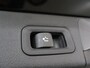 Mercedes-Benz B-klasse 250 e Luxury Line | Beige bekleding | Panoramadak | Trekhaak | Verwarmd stuur | Elektrische achterklep |