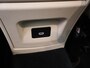 Mercedes-Benz B-klasse 250 e Luxury Line | Beige bekleding | Panoramadak | Trekhaak | Verwarmd stuur | Elektrische achterklep |