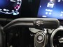 Mercedes-Benz B-klasse 250 e Luxury Line | Beige bekleding | Panoramadak | Trekhaak | Verwarmd stuur | Elektrische achterklep |