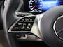 Mercedes-Benz B-klasse 250 e Luxury Line | Beige bekleding | Panoramadak | Trekhaak | Verwarmd stuur | Elektrische achterklep |