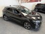 Nissan Qashqai 1.2 TEKNA 360 CAMERA NAVIGATIE CRUISE CONTROL CLIMATE CONTROL STOELVERWARMING BLUETOOTH TELEFOON RIJSTROOKSENSOREN KEYLESS GO TREKHAAK ZEER MOOI !!