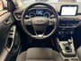 Ford Focus WAGON 1.0 ECOBOOST TITANIUM BUSINESS NAVIGATIE ADAPTIVE CRUISE CONTROL CLIMATE CONTROL RIJSTROOKSENSOREN DODEHOEKSENSOREN TREKHAAK ZEER MOOI !!