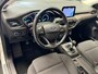 Ford Focus WAGON 1.0 ECOBOOST TITANIUM BUSINESS NAVIGATIE ADAPTIVE CRUISE CONTROL CLIMATE CONTROL RIJSTROOKSENSOREN DODEHOEKSENSOREN TREKHAAK ZEER MOOI !!