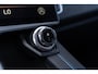 Lynk & Co 01 1.5 PHEV | Luxe en elegante SUV met 1.800 kg trekvermogen | Elektrisch schuif/kanteldak | 360 Graden Camera | LM velgen 20 inch | Adaptive Cruise Control | Elektrisch bedienbare achterklep | Premium Audio Systeem | Apple Carplay/Android Auto | Stoelverwarming | Achteruitrijcamera | Keyless Entry | Elektrisch verstelbare bestuurderstoel met geheugenfunctie