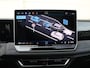 Volkswagen Tiguan R-Line Edition 1.5 eHybrid 204 PK | Navigatie | Trekhaak | Panoramadak | IQ LED matrix |