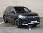 Volkswagen Tiguan R-Line Edition 1.5 eHybrid 204 PK | Navigatie | Trekhaak | Panoramadak | IQ LED matrix |
