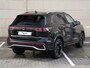 Volkswagen Tiguan R-Line Edition 1.5 eHybrid 204 PK | Navigatie | Trekhaak | Panoramadak | IQ LED matrix |