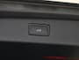 Volkswagen Tiguan R-Line Edition 1.5 eHybrid 272 PK | Navigatie | Trekhaak | LED Matrix | Panoramadak | Black style |Harman kardon |