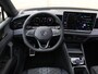 Volkswagen Tiguan R-Line Edition 1.5 eHybrid 204 PK | Navigatie | Trekhaak | Harman Kardon | Black style | Panoramadak |
