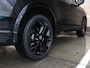 Volkswagen Tiguan R-Line Edition 1.5 eHybrid 204 PK | Navigatie | Trekhaak | Harman Kardon | Black style | Panoramadak |